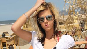 Ilona Beach und Toy Shooting - 354Pix