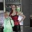 Miss Francine wird von Lady Nadja geknebelt