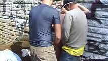 Unter Polizeischutz gefickt