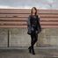 Miss Petra in blauer Hunter Regenjacke und Lackleggins