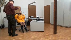 Steffie - Überfall im Büro Teil 6 von 8
