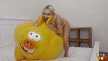 983 The pig is next