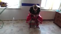 Ginger chair tied 2/2