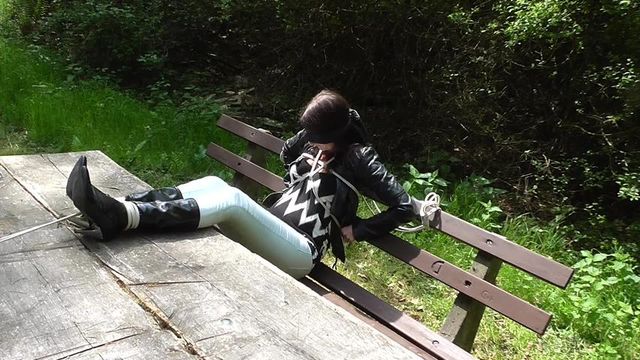 Nadine first time tied 2/2