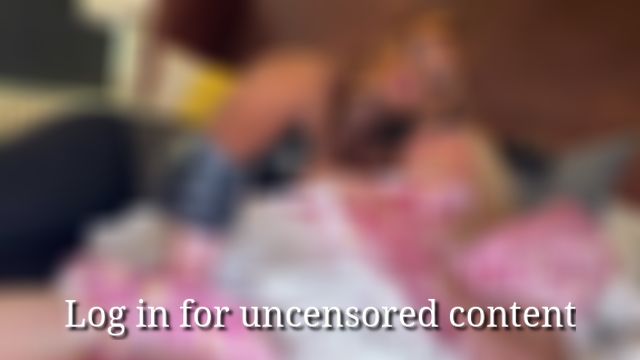 Stepmommy’s frilly sissy gets cummies