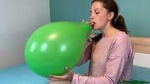Blow2Pop extremely huge green U14 (reaching 15-16inch)