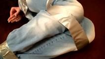 Taniella - erobert, verschweißte, Hogtie und verpackt in Müllbeutel (video)