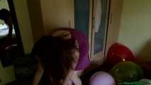 nail and sitpopping in the bedroom