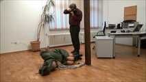 Steffie - Überfall im Büro Teil 2 von 8
