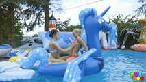 829 2 Floats 2 Girls