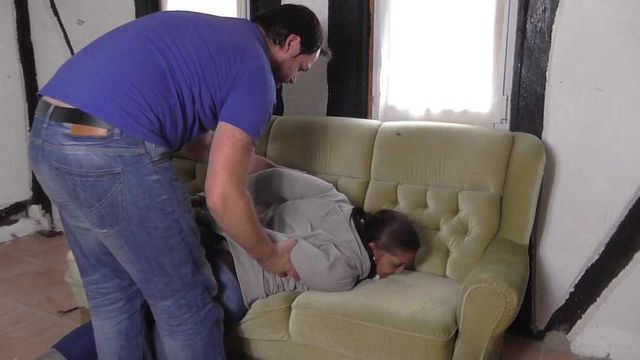 Jasmin in hogtie 1/6
