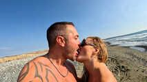 WILD OUTDOOR EXTREME?! AMATEUR WAVE FUCK ORGASM IN THE MIDDLE OF THE SEA!