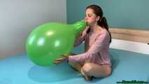 Blow2Pop extremely huge green U14 (reaching 15-16inch)