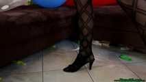 highheel popping in sexy stockings