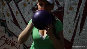 052 Steffi's Blow2Pop