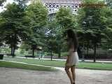 016080 Eve Takes A Pee From A Bench Beneath The Eiffel Tower
