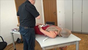 Viola - Geschäftsfrau in Schwierigkeiten Teil 7 von 10