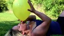 three outdoor Blow2Pops - Nr. 2