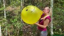 Blow2Pop huge BSA 17" *smiley* in the forest