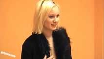 Sweet Teen Janina das erste mal nackt