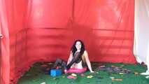 Madame en rouge 13
