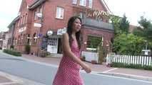 068008 Ling Floods A Phone Box With Pee