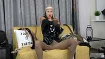 Paulina Soul worships pantyhose (video update)