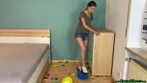 stomp2pop the balloons with her clogs shoes