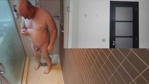 Blowjob in the hotel before it goes on .