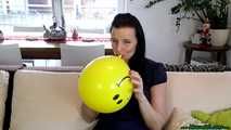 Blow2Pop yellow Tuftex 17"