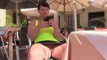 Dresscode in Public: Unten Ohne am public Strand