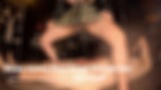 Meine göttliche Brüste bringen dich zum spritzen! Während ich abpisse!