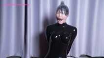 Xiaoyu Night Stroll and Near Blackout Condom Breathplay