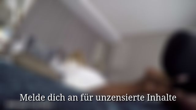 She only wants you for your tongue - Full Clip