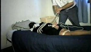48 YR OLD WAITRESSES K1DNAP NOTE, HANDCUFFED & HOG-TIED (D18-9)