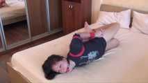 Elsa - Gorgeous brunette's exciting foray into the world of rope bondage (video)
