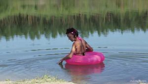 166 Jessy by the lake