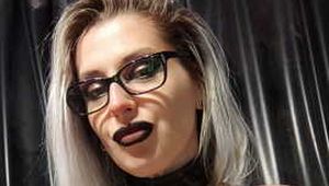 Selfie time devils place