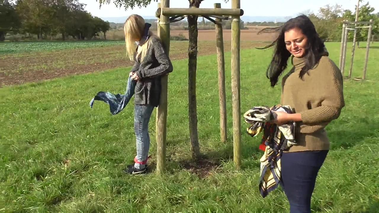 Lara & Jasmin toweltied