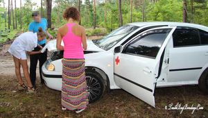 Dana und Jenya - Jenya und Dana mit Band gebunden und eingewickelt (BTS)