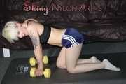 ***COURTNEY***NEW MODELL***watching Courtney during her workout with barbells wearing a sexy shiny nylon shorts and a top  (Pics)