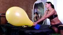 pumppopping eight balloons