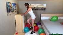stomp2pop 12inch Karaloons with her shoe