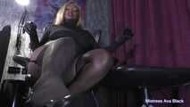 Kinky Office Bitch