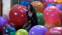 Madame en rouge 25