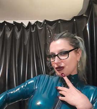 Selfie time  Blue Camshow