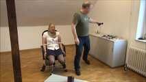 Carina - Gefangene im Büro Teil 4 von 8
