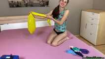 ballon inflating and stretching and releasing the air [NonPop]