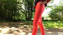 Spaziergang in roten Leggings - 3.Teil