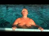 Nackt im öffentlichen Schwimmbad -Teil 4-